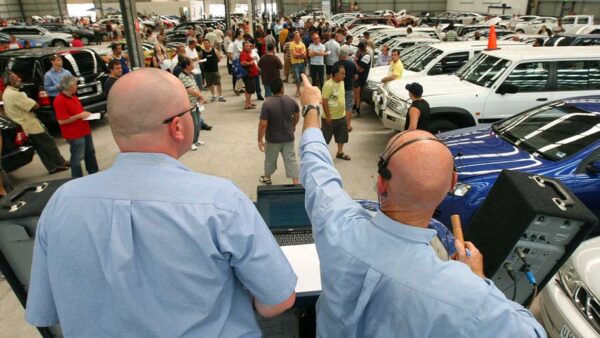 Experience the Best Car Auctions in Bareilly
